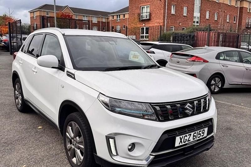 White Used 2022 Suzuki Vitara SZ-T SUV | £13,995 (Good price) - Image 1/1