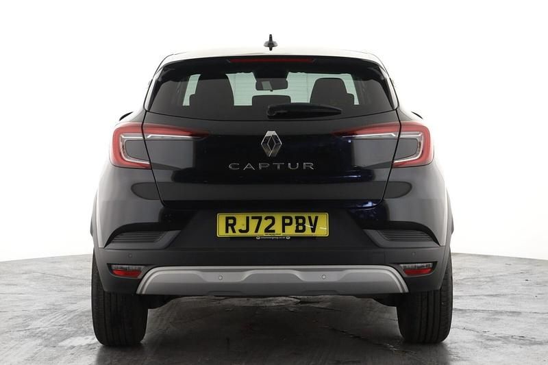 Begagnad Renault Captur Evolution 140 HK (102 kW) 2022 Svart SUV