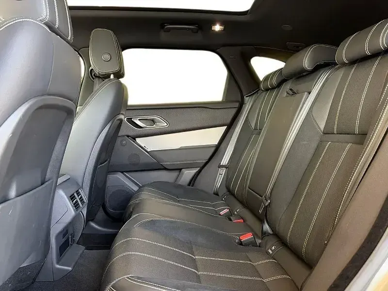 Second-hand Land Rover Range Rover Velar SE Dynamic 204 CP (150 kW) 2021 Argintiu SUV