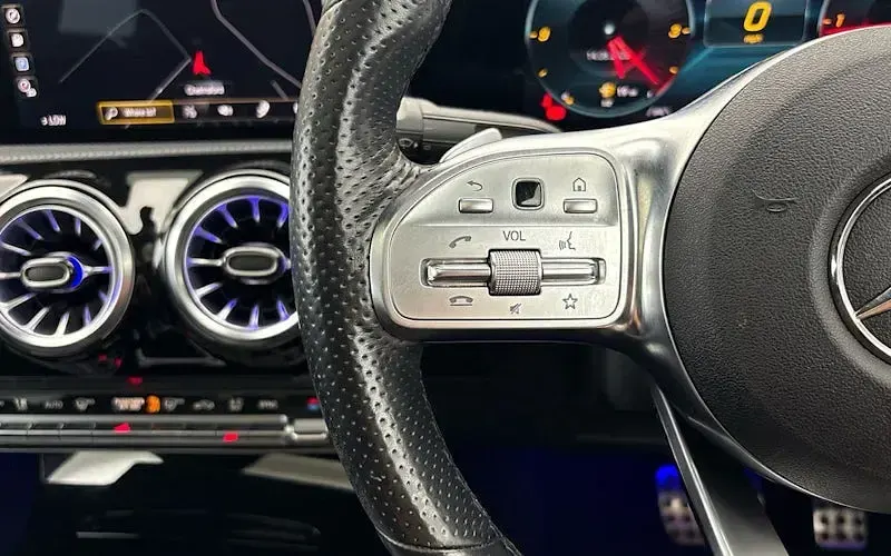 Used Mercedes CLA220 AMG line 190 HP (139 kW) 2021 White Coupe