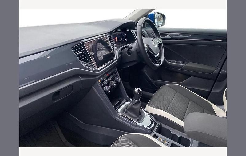 Used VW T-Roc SEL 115 HP (84 kW) 2019 Blue SUV