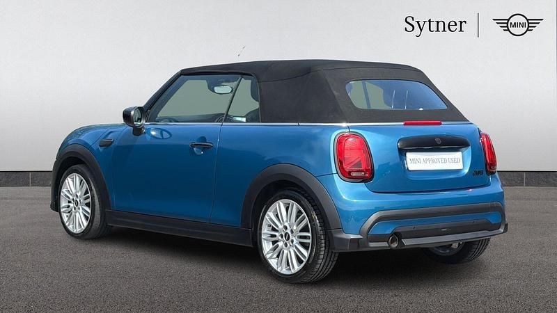 Gebraucht Mini Cooper Exclusive 136 PS (100 kW) 2023 Blau Kleinwagen