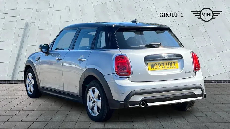 Used Mini Cooper Classic 134 HP (98 kW) 2023 Silver Hatchback