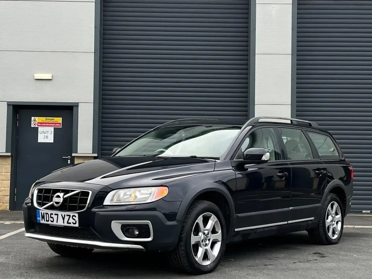 Usado Volvo XC70 SE 185 HP (136 kW) 2007 Preto Carrinha