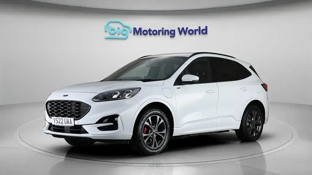 Używany Ford Kuga ST-Line 225 KM (165 kW) 2022 Biały SUV