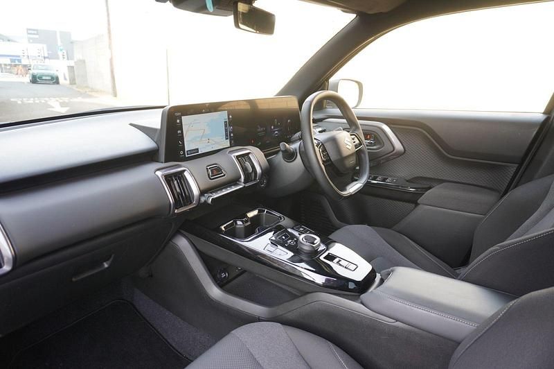 Used Suzuki Vitara 175 kW (239 HP) 2025 Grandeur grey pearl SUV