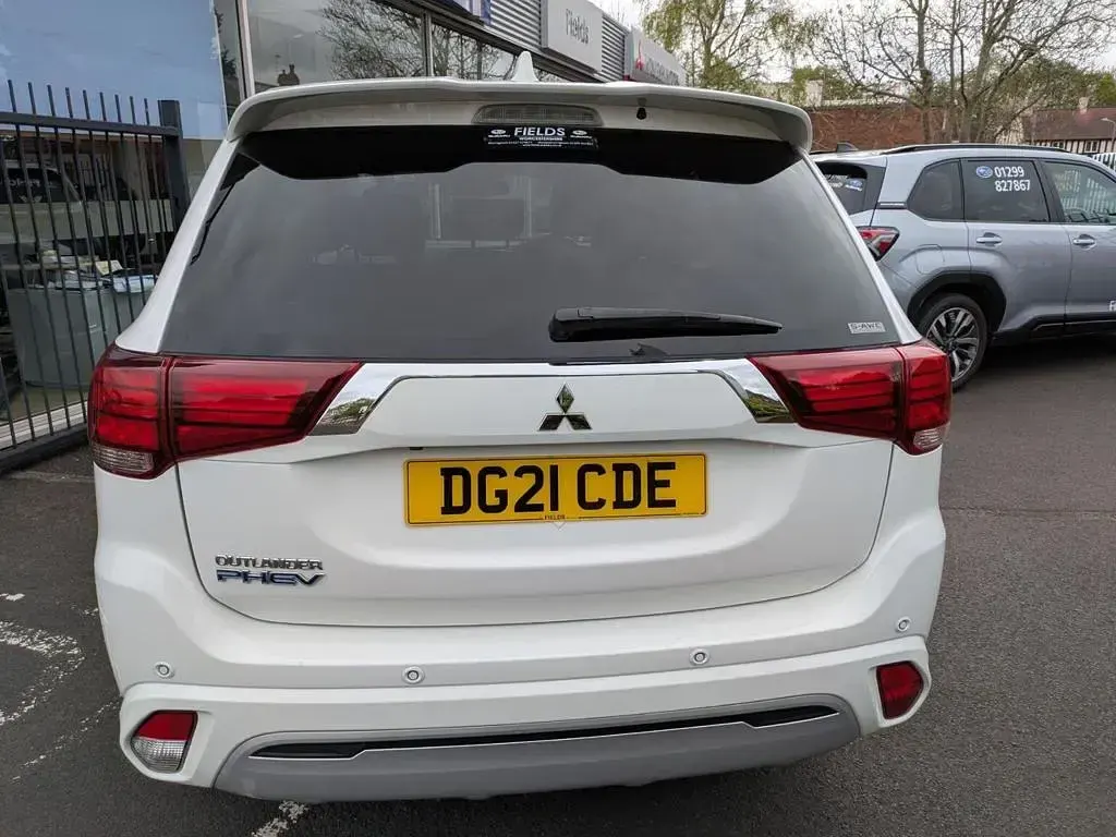 Used Mitsubishi Outlander P-HEV 2021 White SUV