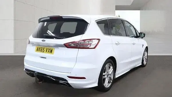 Used Ford S-MAX Sport 210 HP (154 kW) 2016 White MPV