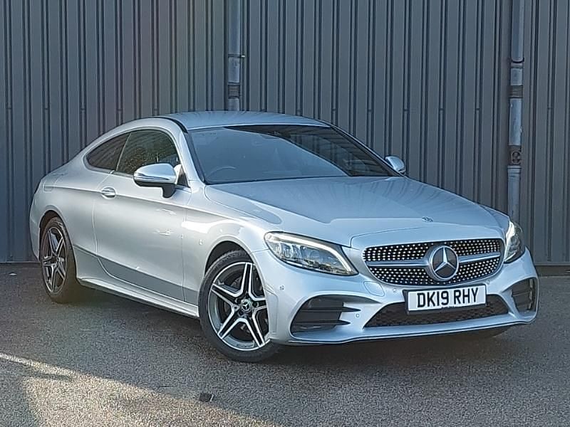 Used Mercedes C220 AMG Line Premium 194 HP (142 kW) 2019 Silver Coupe