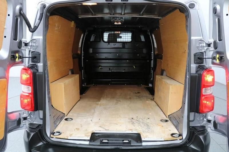 Used Toyota Proace 140 HP (102 kW) 2022 Grey MPV