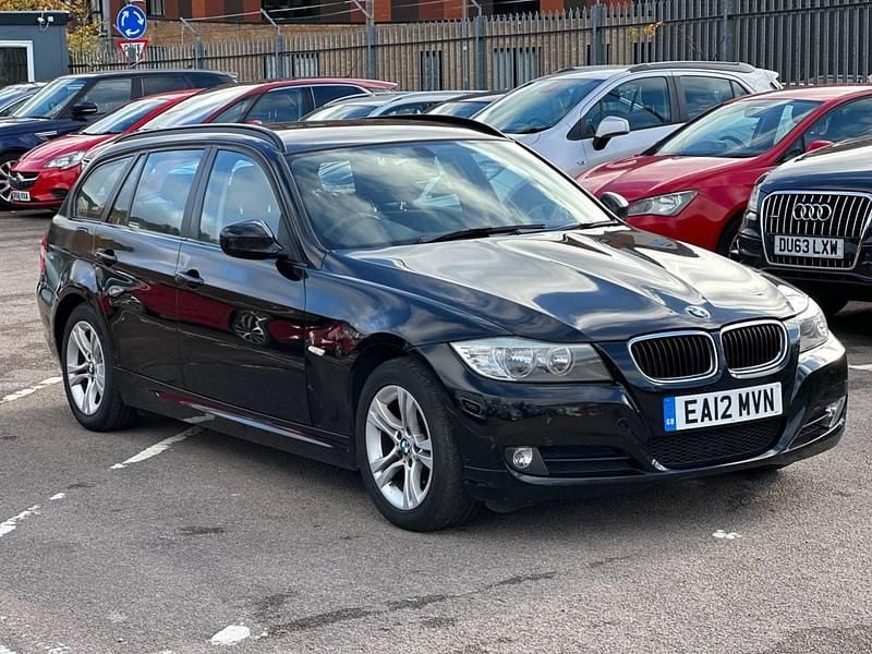 Black Used 2012 BMW 318 Comfort Edition Estate | £2,999 (Fair price) - Image 1/4
