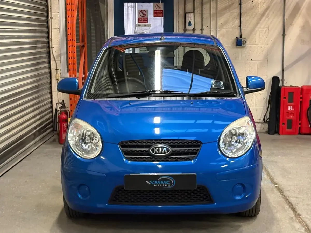 Used Kia Picanto 64 HP (47 kW) 2010 Blue Hatchback