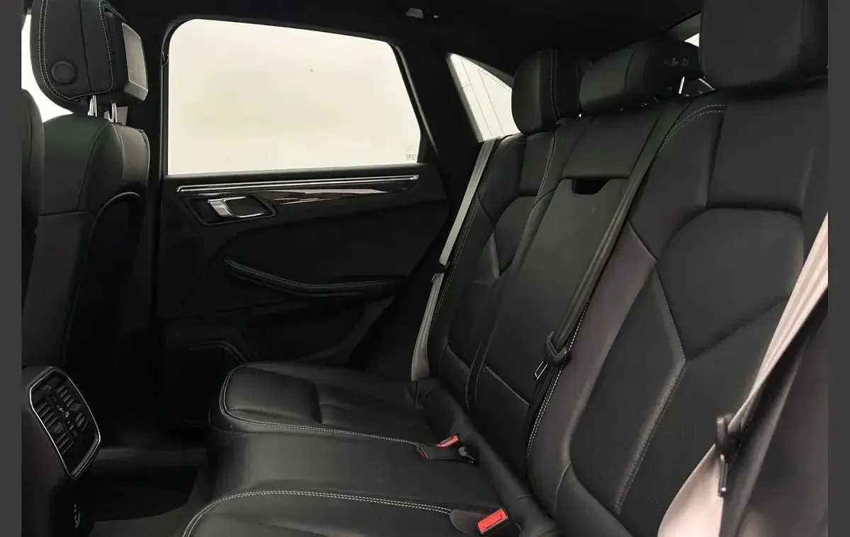 Used Porsche Macan S 374 HP (275 kW) 2023 Grey SUV