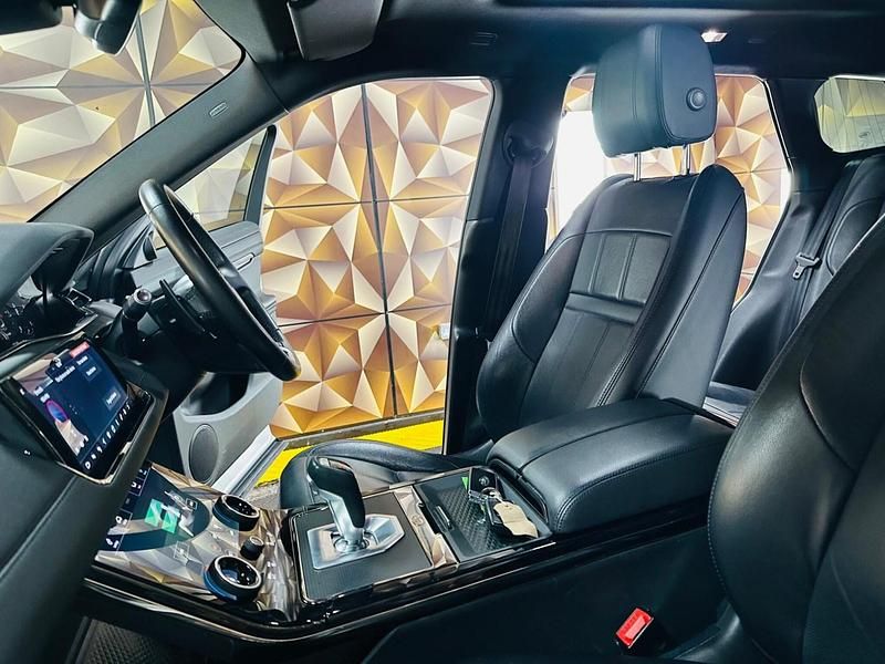 Used Land Rover Range Rover evoque SE Dynamic 2019 Silver SUV