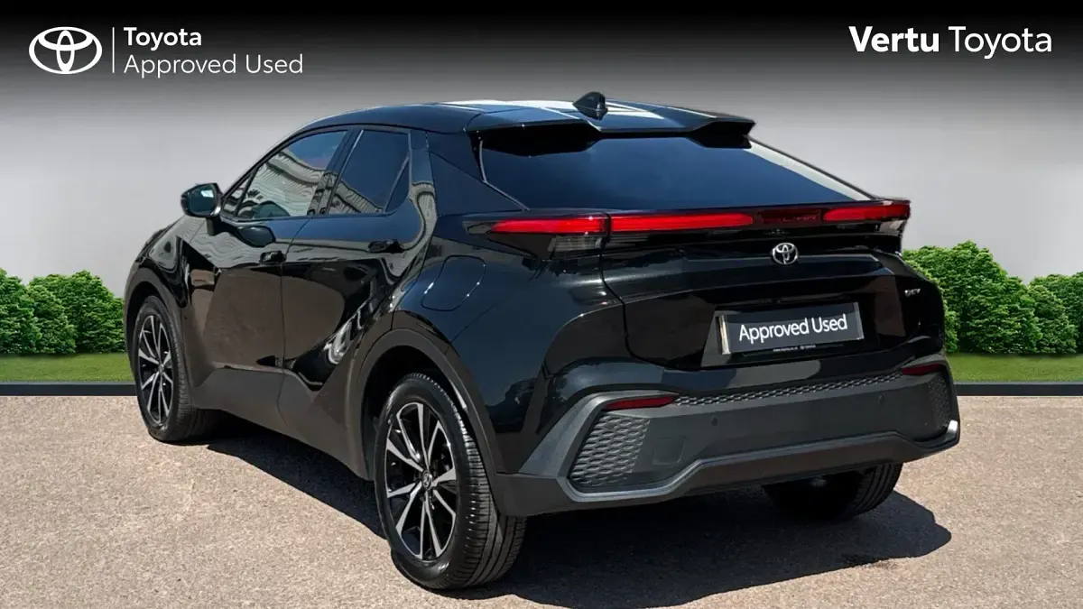 Used Toyota C-HR Design 140 HP (102 kW) 2025 Black SUV