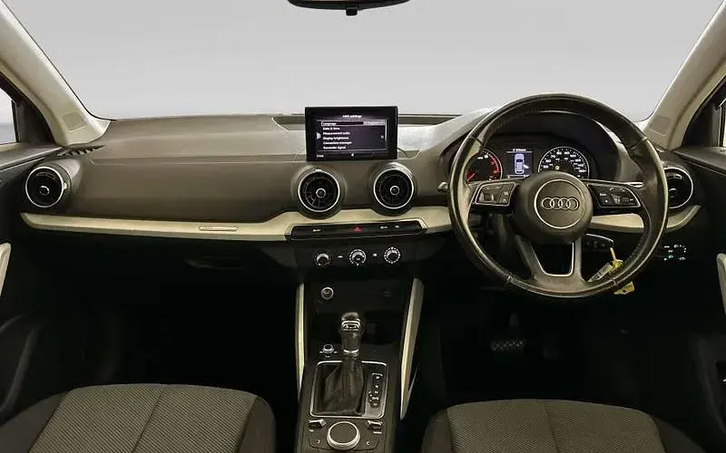 Used Audi Q2 Advanced 150 HP (110 kW) 2020 Black SUV