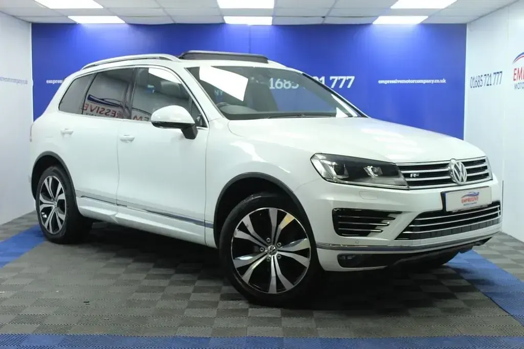 Usado VW Touareg R-line 262 HP (192 kW) 2015 Branco SUV