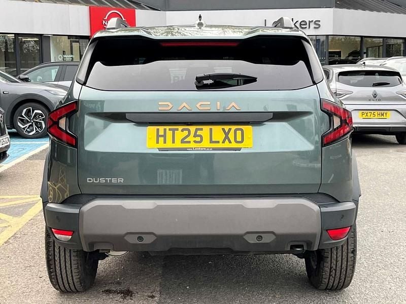 Used Dacia Duster Extreme 130 HP (95 kW) 2025 Green Hatchback