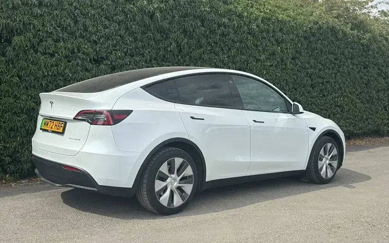 Used Tesla Model Y Long Range AWD 286 kW (389 HP) 2025 SUV