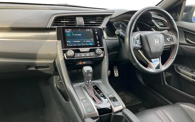 Used Honda Civic Dynamic 126 HP (92 kW) 2019 Blue Hatchback