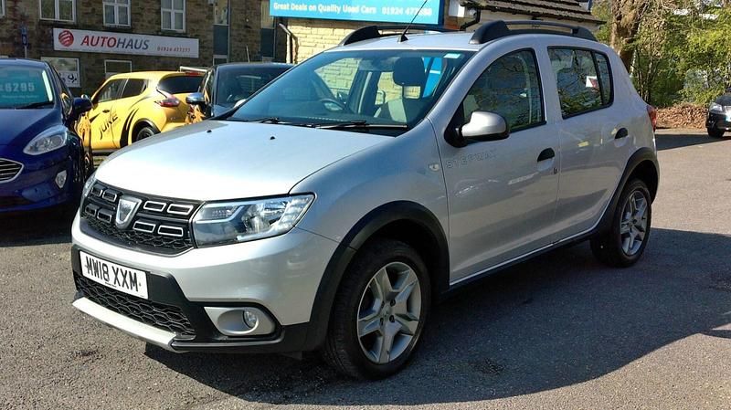 Used Dacia Sandero Ambiance 90 HP (66 kW) 2018 Silver Hatchback