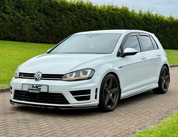 Used VW Golf VII R 2016 White Hatchback