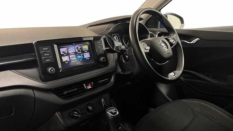 Used Skoda Fabia Comfort 59 HP (43 kW) 2022 Energy blue Hatchback