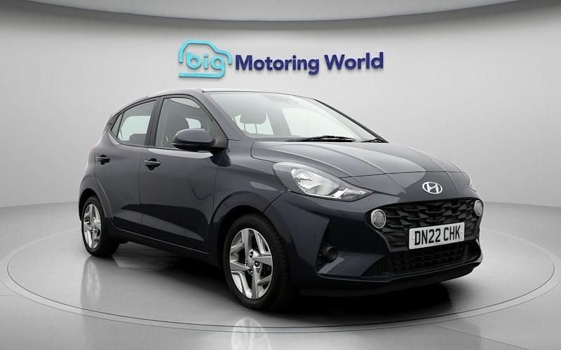 Used Hyundai i10 SE 67 HP (49 kW) 2022 Grey Hatchback