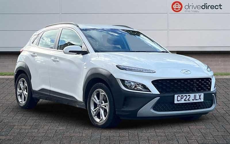 White Used 2022 Hyundai Kona SE SUV | £12,558 (Fair price) - Image 1/4
