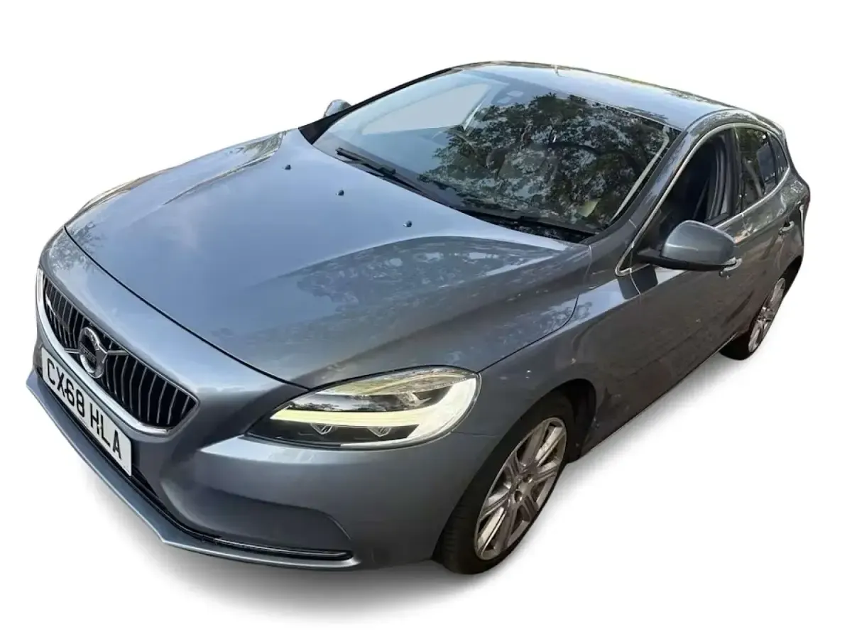Used Volvo V40 Inscription 152 HP (111 kW) 2019 Blue Hatchback