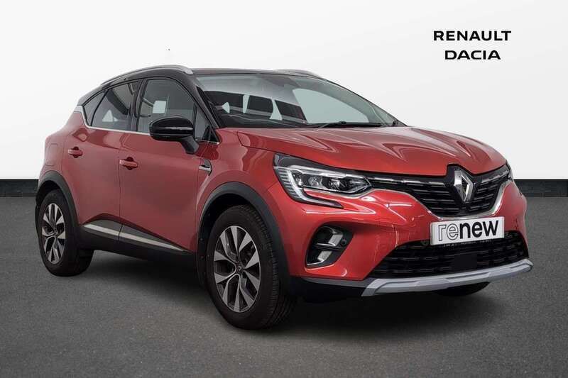 Red Used 2020 Renault Captur Version S SUV | £12,800 (Fair price) - Image 1/4
