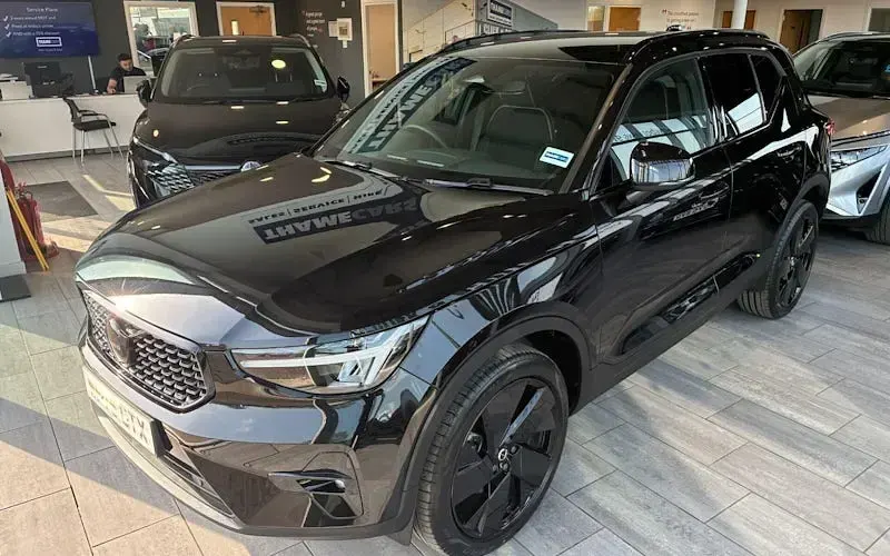 Used Volvo XC40 Plus 197 HP (144 kW) 2026 SUV