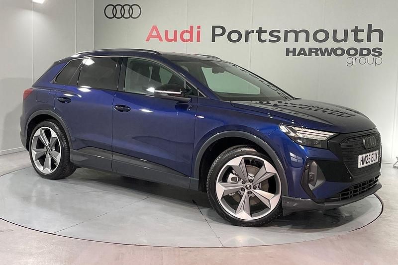 Blue Used 2025 Audi Q4 e-tron Black Edition SUV | £38,490 (Good price) - Image 1/4