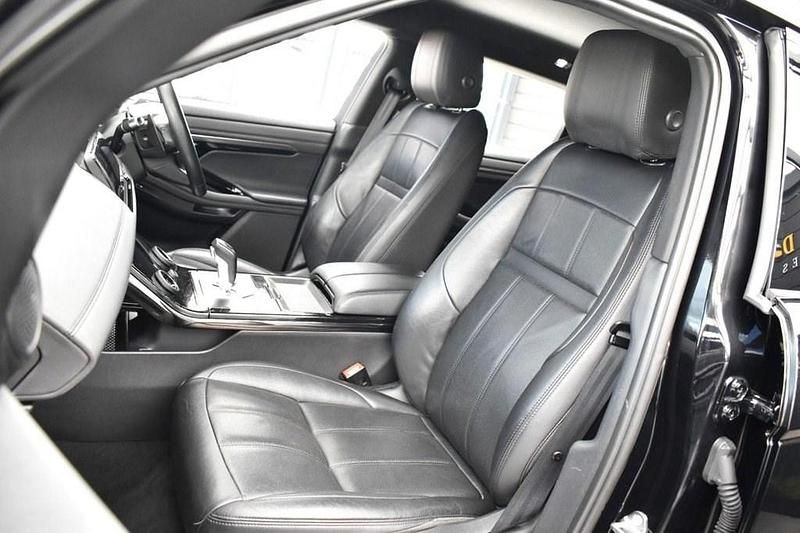 Used Land Rover Range Rover evoque SE Dynamic 249 HP (183 kW) 2019 Black SUV