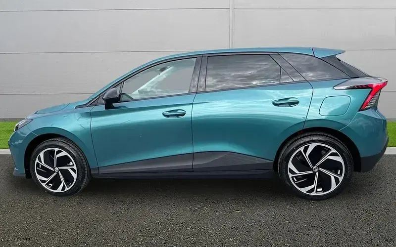 Używany MG MG4 EV 169 kW (231 KM) 2026 Hatchback