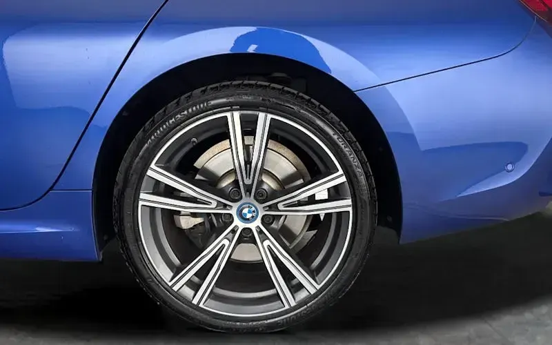 Used BMW 330e M Sport 292 HP (214 kW) 2022 Blue Sedan