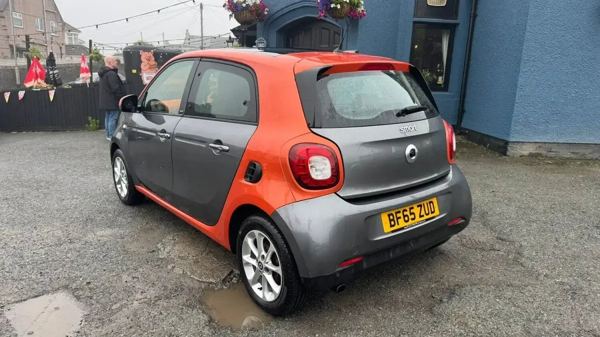 Used Smart ForFour Edition #1 71 HP (52 kW) 2015 Grey Hatchback