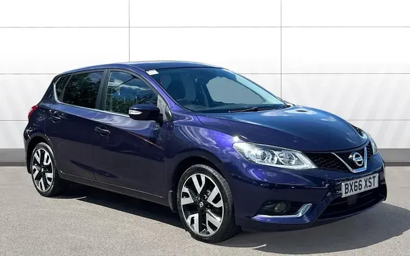 Used Nissan Pulsar Tekna 116 HP (85 kW) 2016 Hatchback