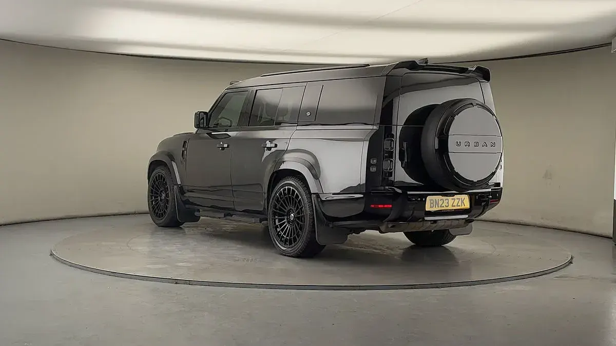 Used Land Rover Defender S 400 HP (294 kW) 2022 Storm grey SUV