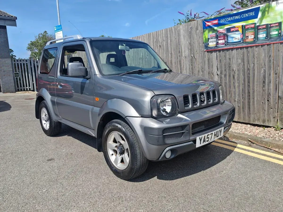 Used Suzuki Jimny 85 HP (62 kW) 2006 Grey SUV