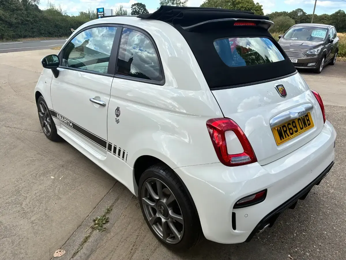 Used Abarth 595C 145 HP (106 kW) 2019 White Cabriolet