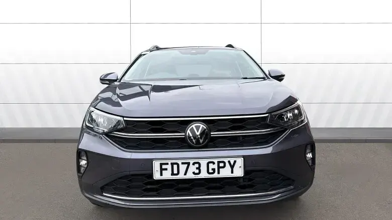 Usado VW Taigo Life 95 CV (69 kW) 2023 Gris SUV