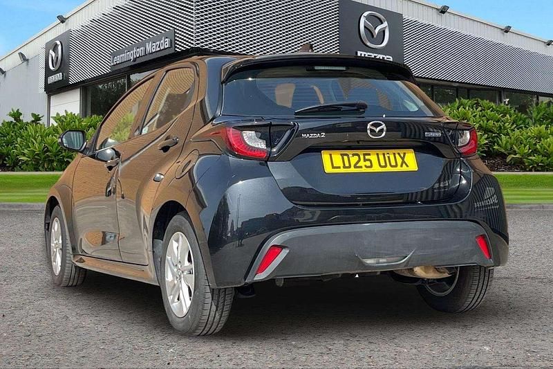 Begagnad Mazda 2 Center-Line 2025 Svart Halvkombi