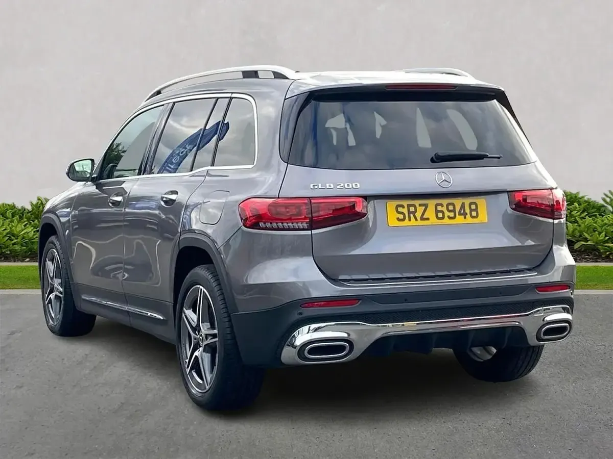 Used Mercedes GLB200 AMG Line Premium 163 HP (119 kW) 2021 Grey SUV