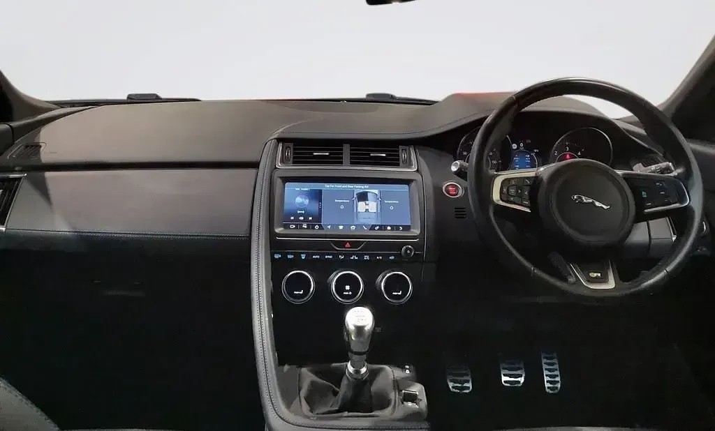 Używany Jaguar E-Pace R-Dynamic 150 KM (110 kW) 2019 Czarny SUV