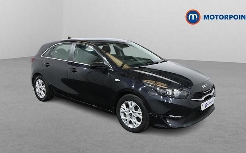 Used 2023 Kia Ceed Hatchback | £14,749 (Good price) - Image 1/4