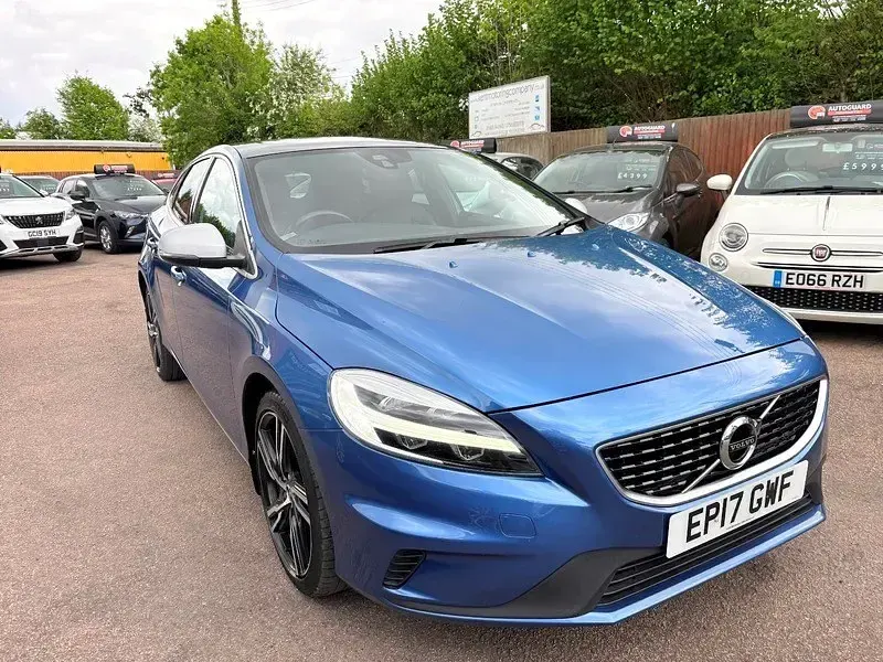 Begagnad Volvo V40 R-Design Pro 2017 Blå