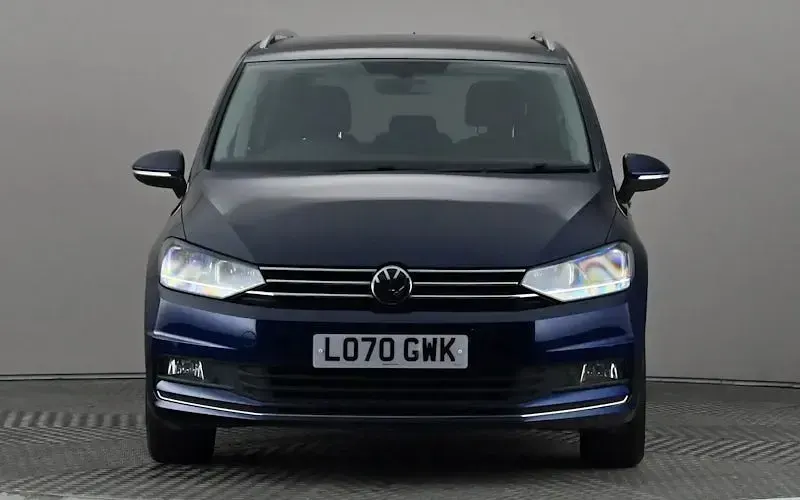 Used VW Touran SEL 150 HP (110 kW) 2025 MPV
