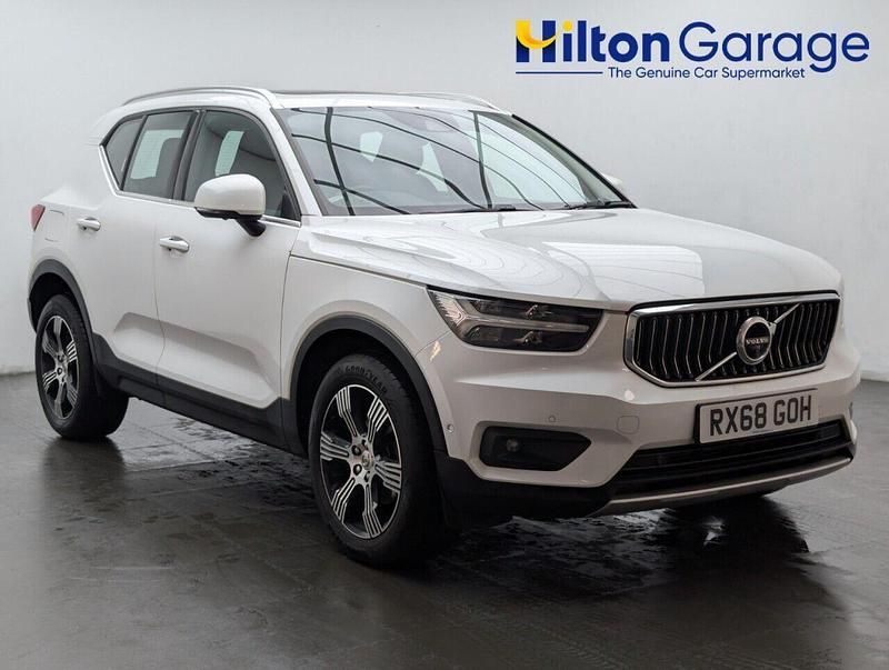 Used Volvo XC40 Inscription 150 HP (110 kW) 2018 White SUV