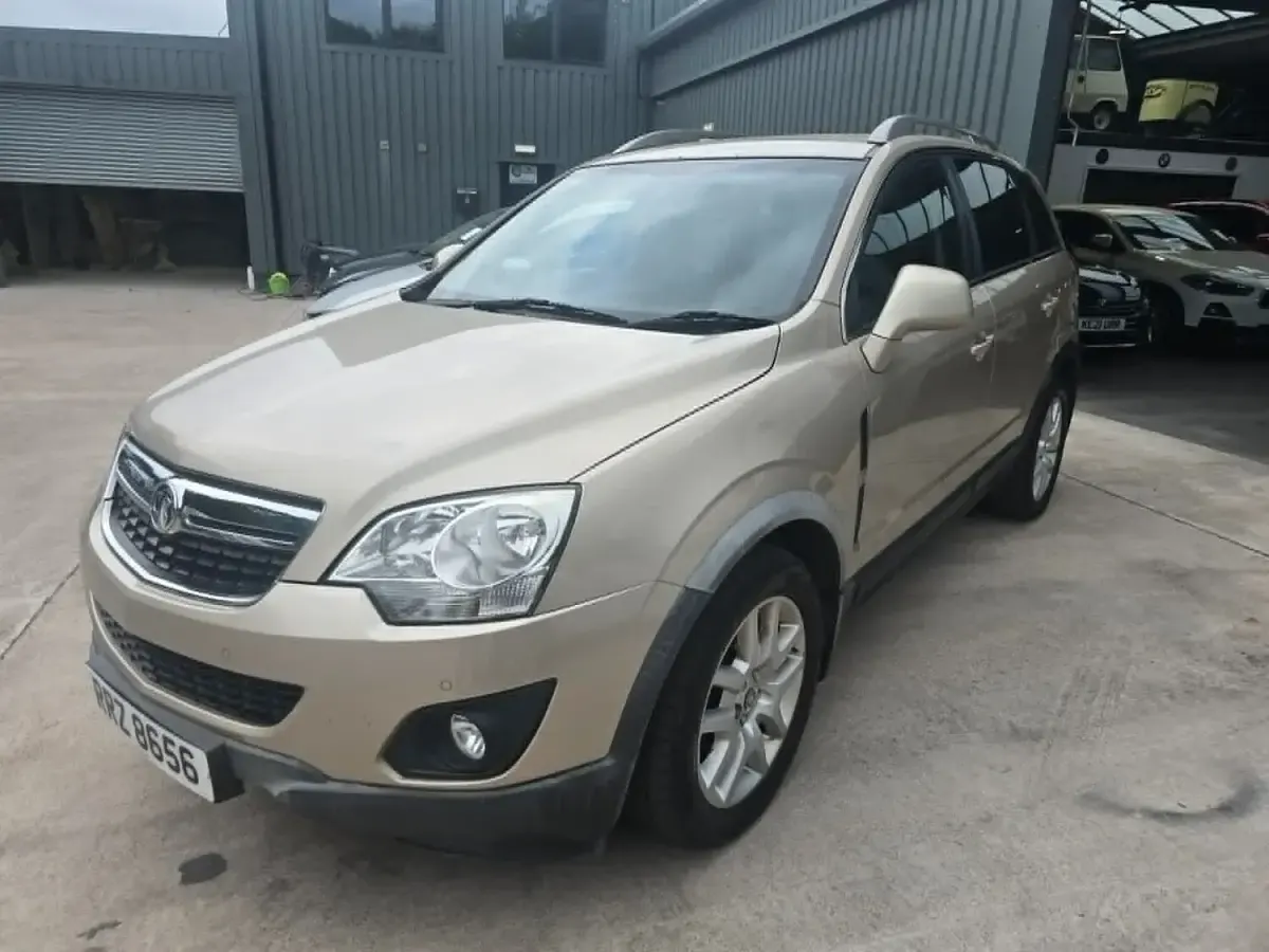 Used Vauxhall Antara 163 HP (119 kW) 2013 Yellow SUV